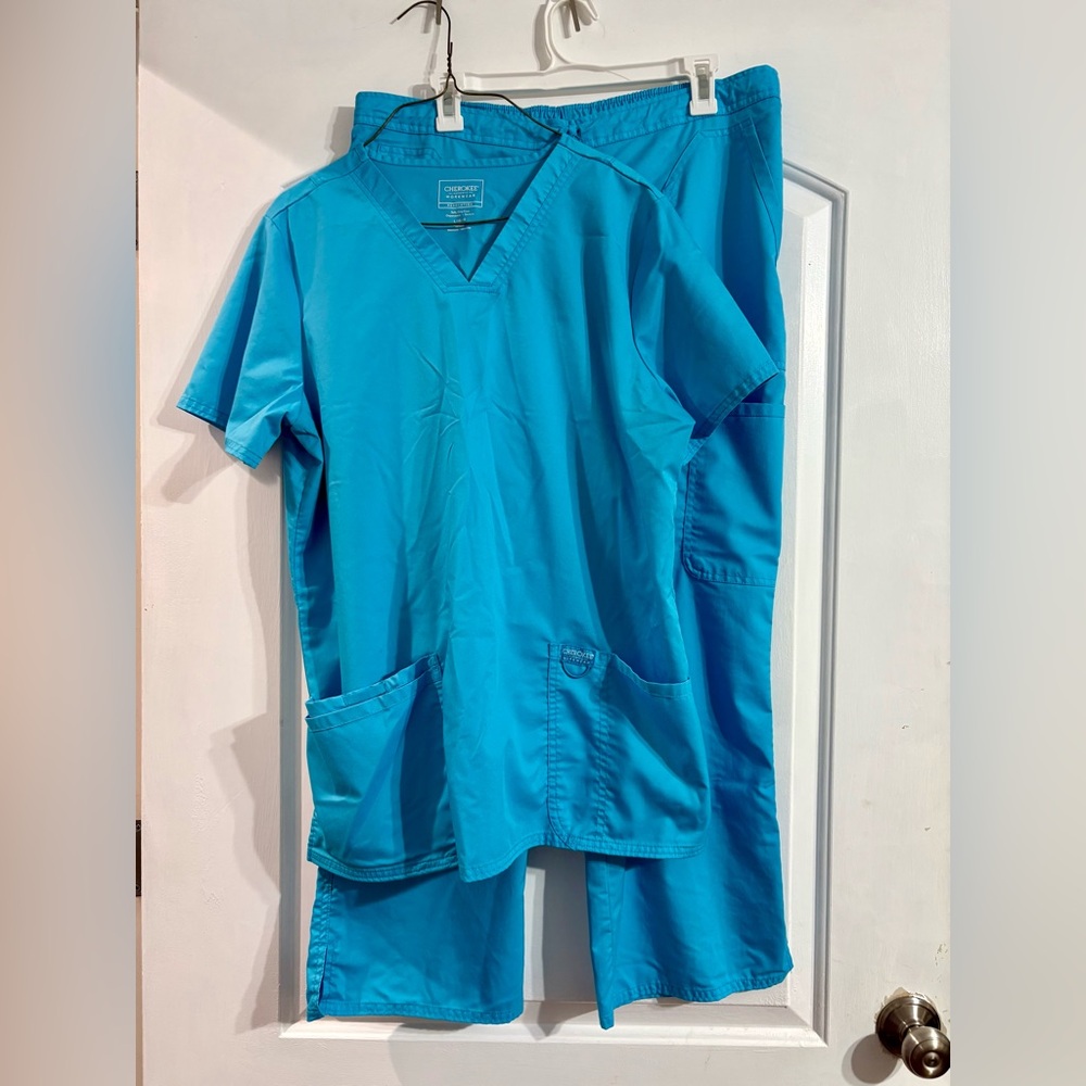 Cherokee scrubs